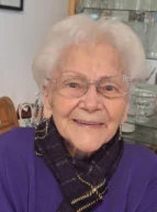 Best Fr Edith RUTHNER Passfoto