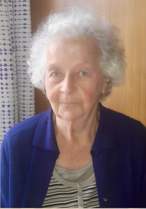 Best Fr Hiltrud BARAK Passfoto